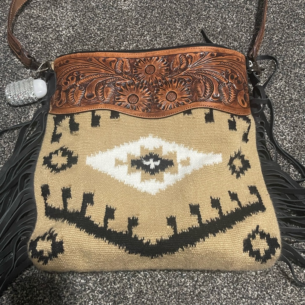 American Darling concealed carry cross body